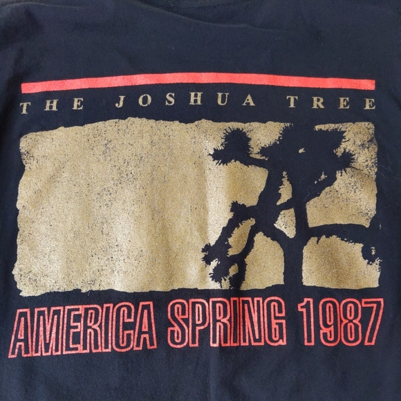 U2 Joshua Tree Band T Shirt Black Red Men's Size Small - Picture 4 of 7